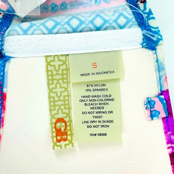 NEW Gianni Bini Purple Pink Blue Patterned Bikini top Size S - Picture 5 of 5